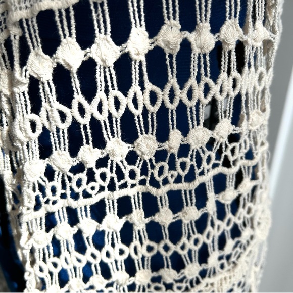 COLLECTIVE CONCEPTS macramé-like vest. Size small, EUC. - Picture 9 of 15